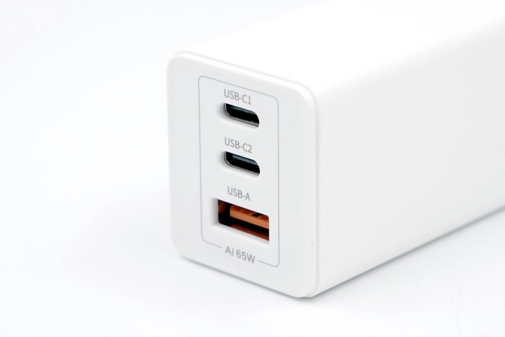 Baseus 65W 2C1A Multiport GaN Charger Hands-On-Chargerlab