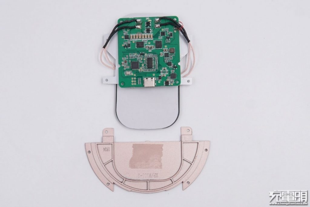 Native Union Dock Marquetry Wireless Charger Teardown Review-Chargerlab