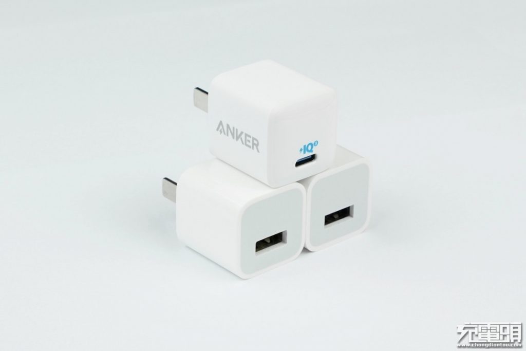 World's Smallest 18W Charger - Anker PowerPort III Nano (A2616) Hands-On-Chargerlab