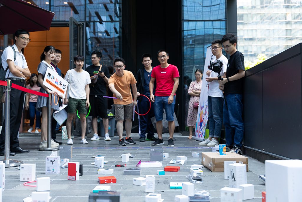 China's First Apple Fan Festival Draws Thousands of Visitors-Chargerlab