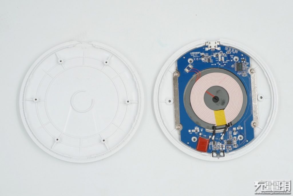 UGREEN Wireless Charging Pad (CD186) Teardown Review-Chargerlab