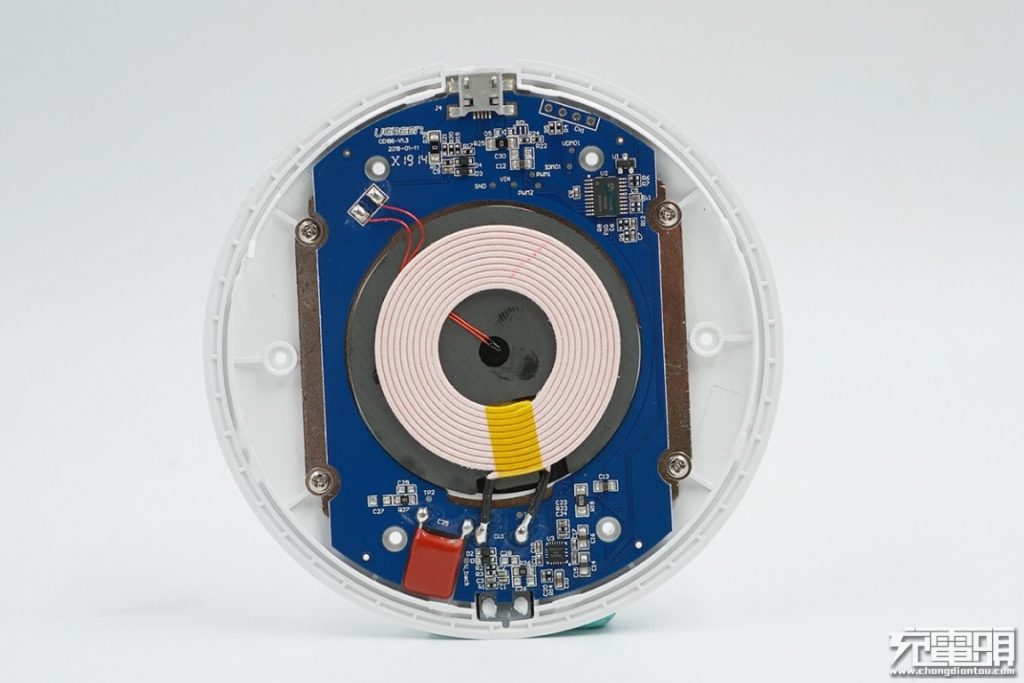 UGREEN Wireless Charging Pad (CD186) Teardown Review-Chargerlab