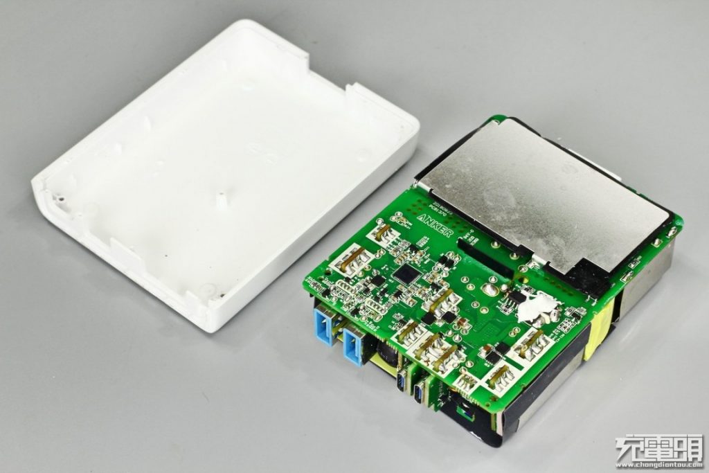 Anker PowerPort Atom PD 4 100W A2041 Teardown Review-Chargerlab
