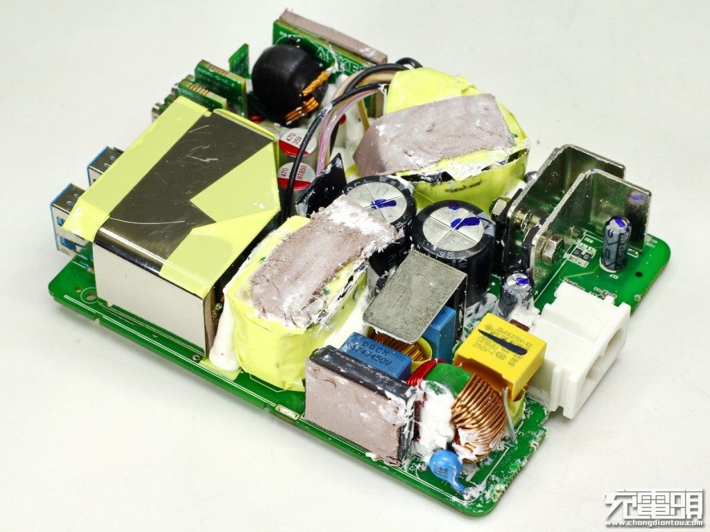 Anker PowerPort Atom PD 4 100W A2041 Teardown Review-Chargerlab