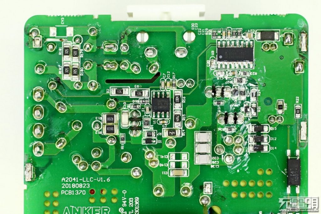 Anker PowerPort Atom PD 4 100W A2041 Teardown Review-Chargerlab