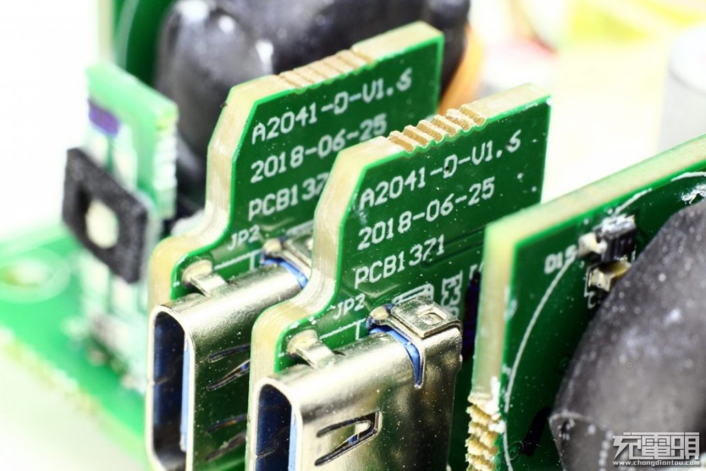 Anker PowerPort Atom PD 4 100W A2041 Teardown Review-Chargerlab
