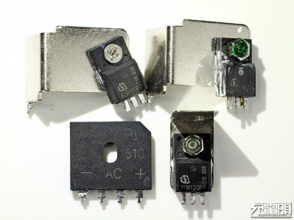Anker PowerPort Atom PD 4 100W A2041 Teardown Review-Chargerlab