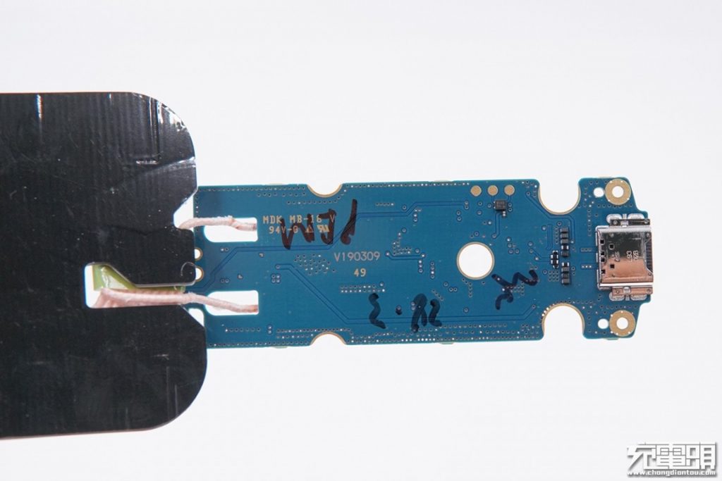 Samsung Wireless Charger Pad Slim (EP-P1100) Teardown Review-Chargerlab