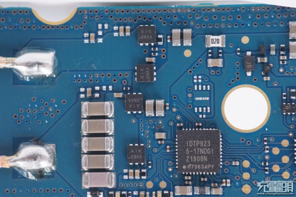 Samsung Wireless Charger Pad Slim (EP-P1100) Teardown Review-Chargerlab