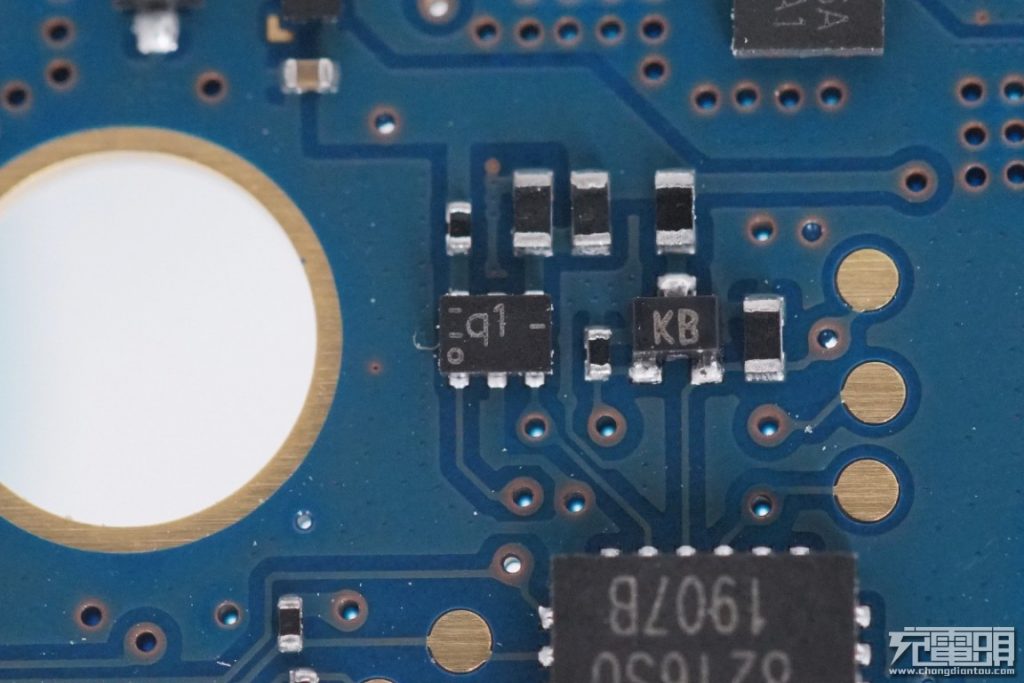 Samsung Wireless Charger Pad Slim (EP-P1100) Teardown Review-Chargerlab
