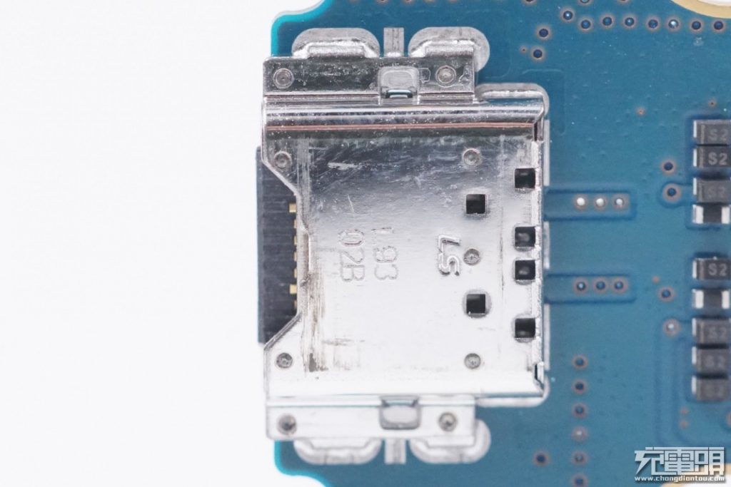 Samsung Wireless Charger Pad Slim (EP-P1100) Teardown Review-Chargerlab