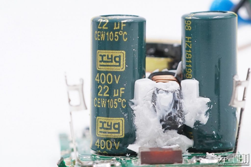 AUKEY PA-Y19 27W PD Charger Teardown Review: GaNFast Inside-Chargerlab