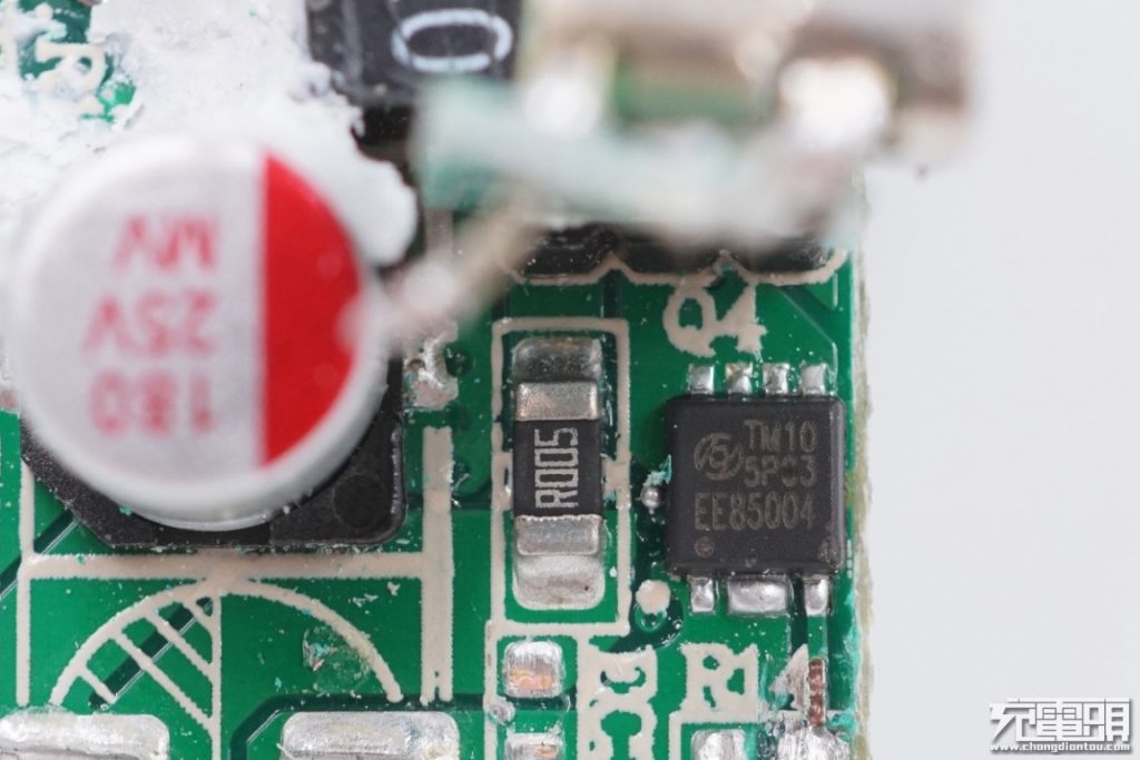 AUKEY PA-Y19 27W PD Charger Teardown Review: GaNFast Inside-Chargerlab