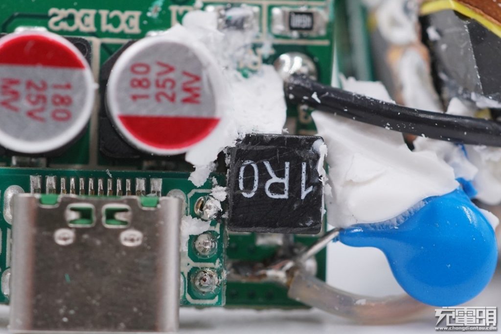 AUKEY PA-Y19 27W PD Charger Teardown Review: GaNFast Inside-Chargerlab