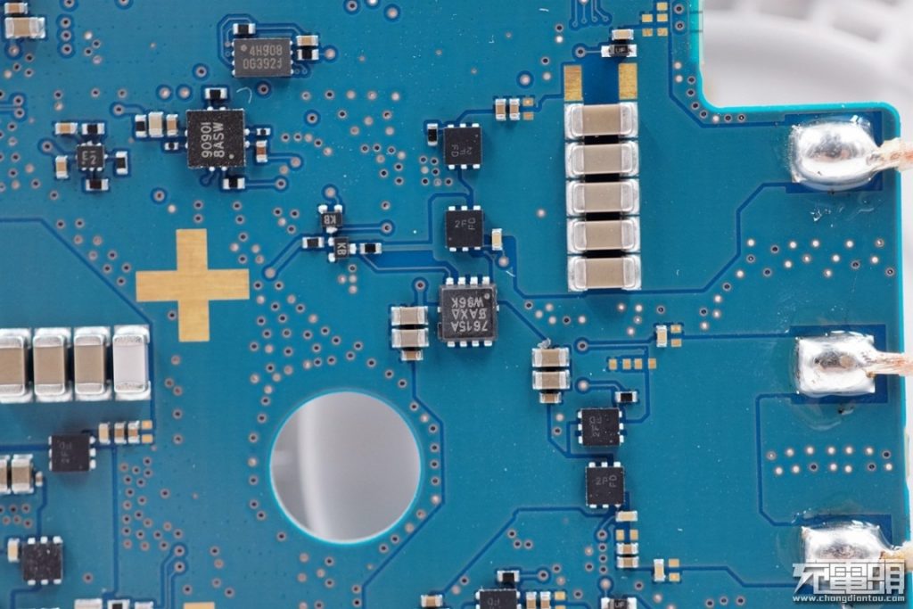 Samsung Wireless Charger Duo Pad (EP-P5200) Teardown Review-Chargerlab