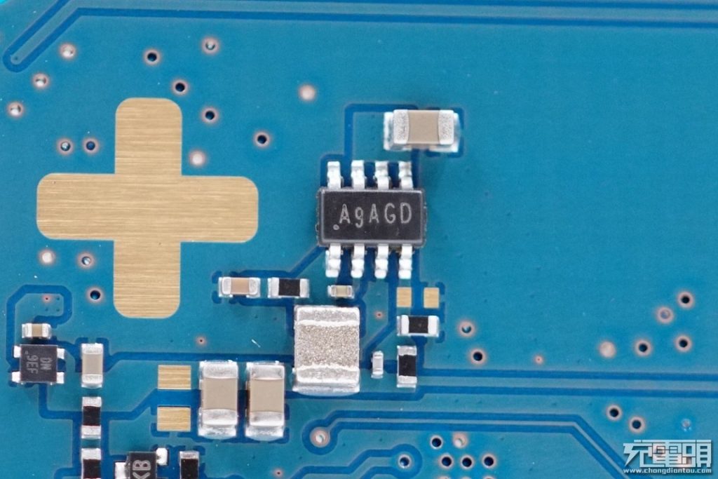 Samsung Wireless Charger Duo Pad (EP-P5200) Teardown Review-Chargerlab