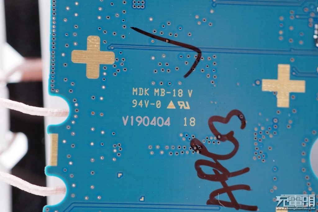 Samsung Wireless Charger Duo Pad (EP-P5200) Teardown Review-Chargerlab