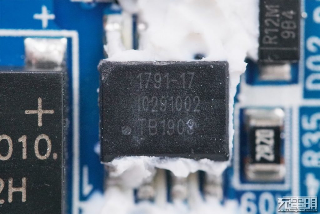 Samsung’s First USB-C Charger (EP-TA800) Teardown Review-Chargerlab