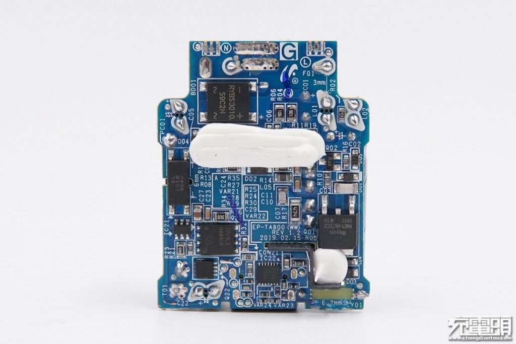 Samsung’s First USB-C Charger (EP-TA800) Teardown Review-Chargerlab