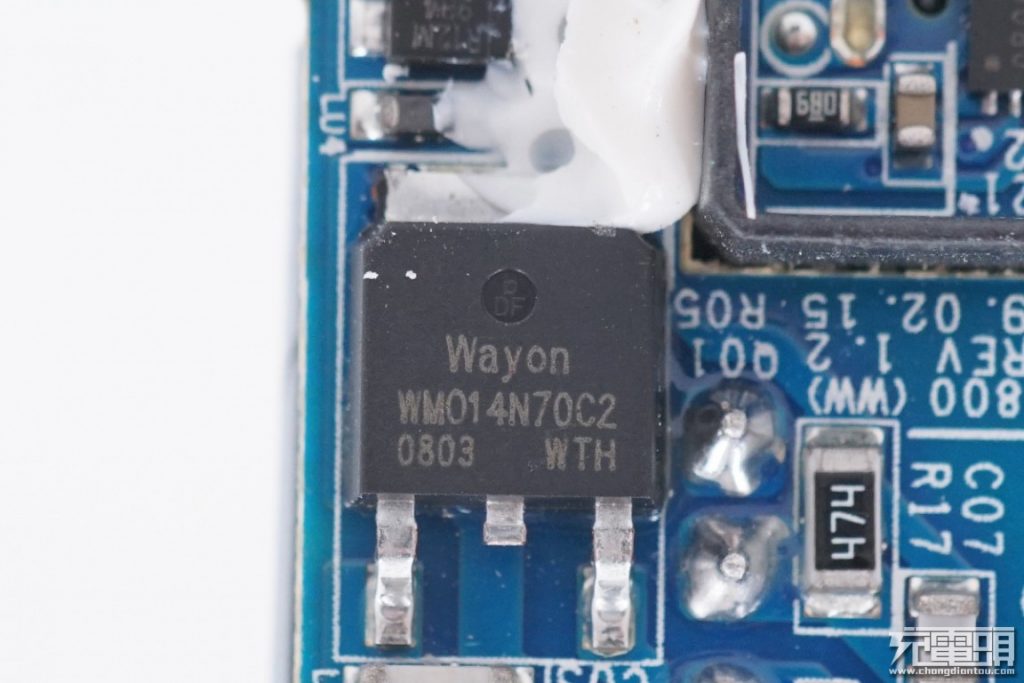 Samsung’s First USB-C Charger (EP-TA800) Teardown Review-Chargerlab