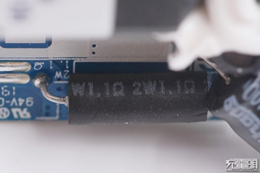 Samsung’s First USB-C Charger (EP-TA800) Teardown Review-Chargerlab