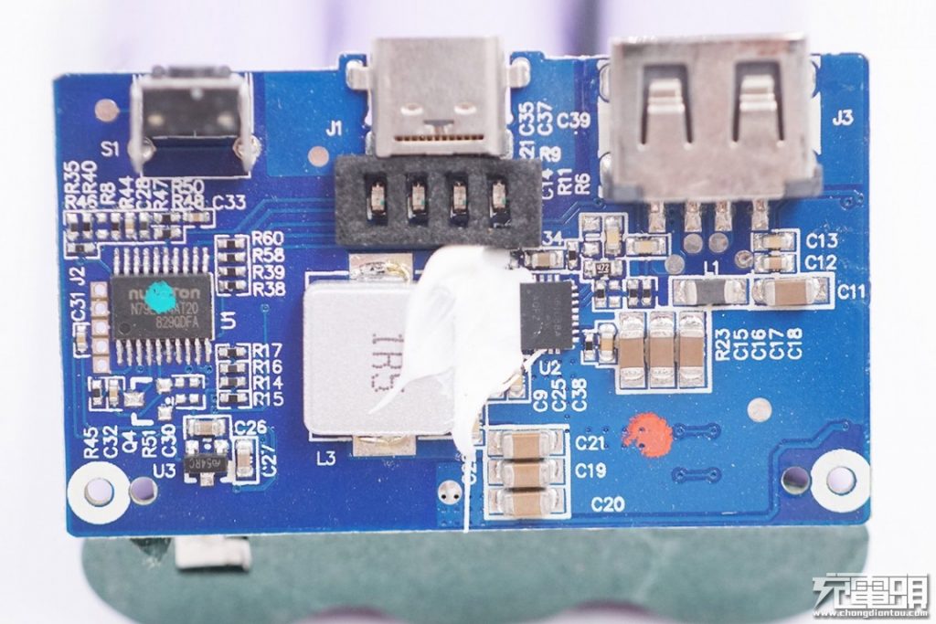 HTC QC3.0 Power Bank (BB G1000) Teardown Review: Quietly Premium-Chargerlab