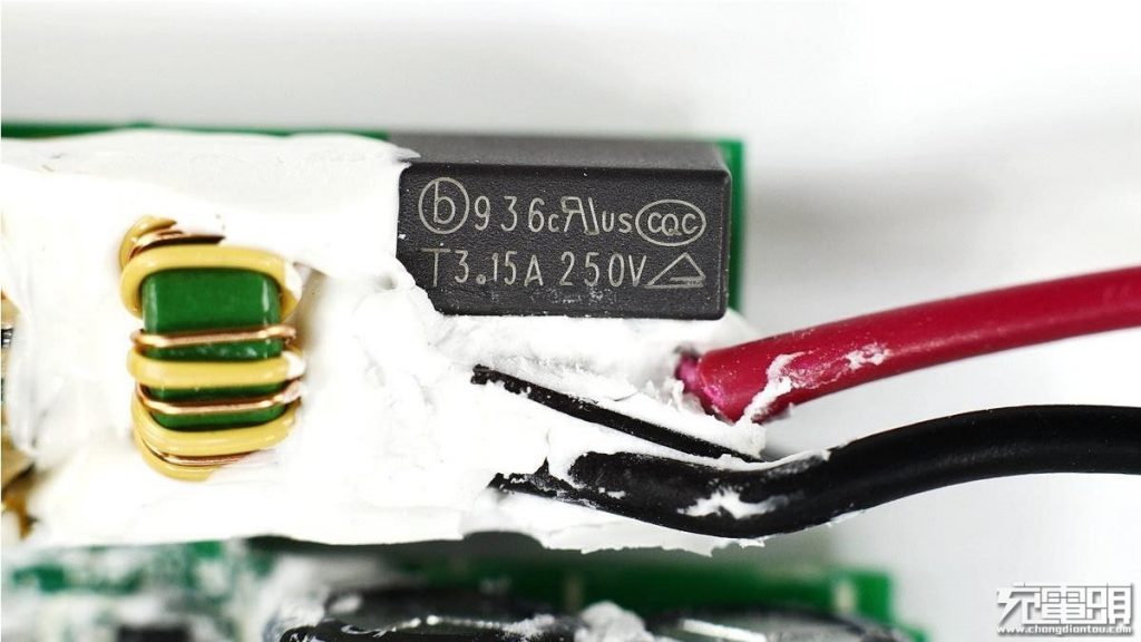 RAVPower 45W Ultrathin PD GaN Charger In-Depth Teardown Review-Chargerlab
