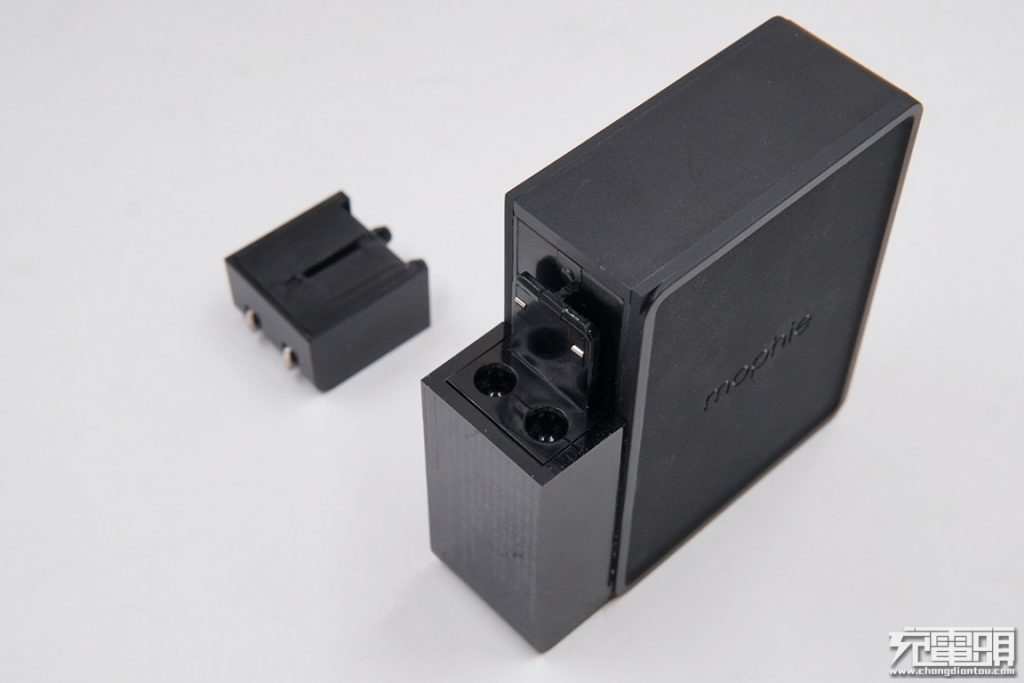Mophie Powerstation Hub Teardown Review: All in One-Chargerlab
