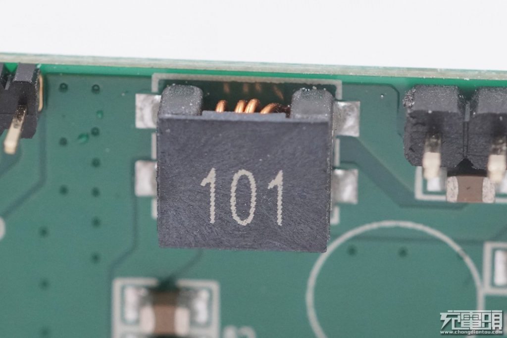 Mophie Powerstation Hub Teardown Review: All in One-Chargerlab