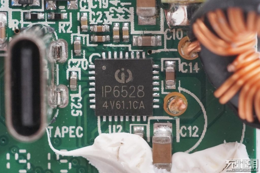 Mophie Powerstation Hub Teardown Review: All in One-Chargerlab