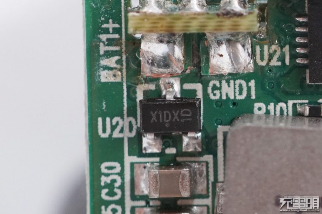 Mophie Powerstation Hub Teardown Review: All in One-Chargerlab
