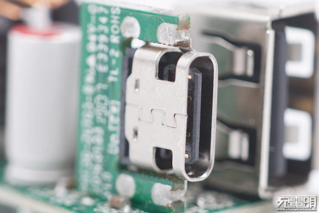 Belkin 30W 2-Port PD Car Charger with USB-C Cable In-depth Teardown Review-Chargerlab