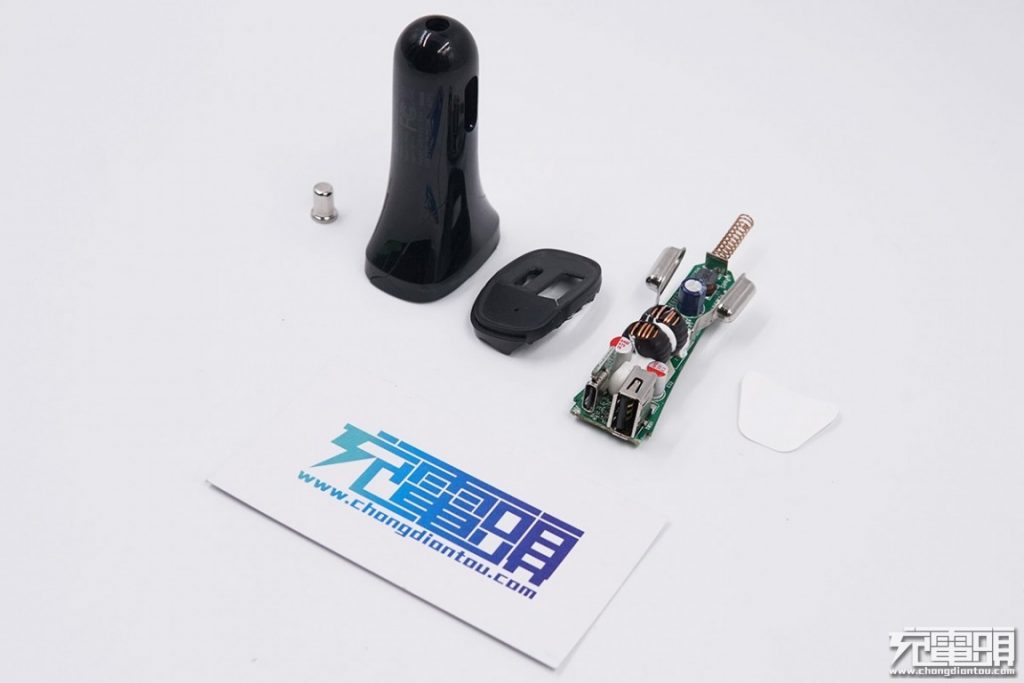 Belkin 30W 2-Port PD Car Charger with USB-C Cable In-depth Teardown Review-Chargerlab