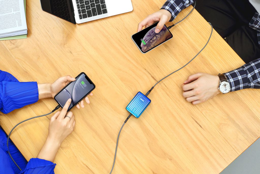 Zendure Launches Credit-Card Sized SuperMini PD Power Bank on Indiegogo-Chargerlab