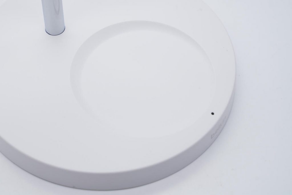 Teardown Report: Belkin MFM Certified Two-in-One 20W Wireless Charger-Chargerlab