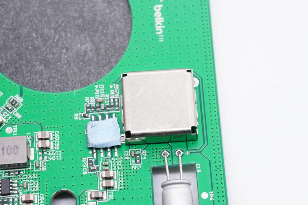 Teardown Report: Belkin MFM Certified Two-in-One 20W Wireless Charger-Chargerlab