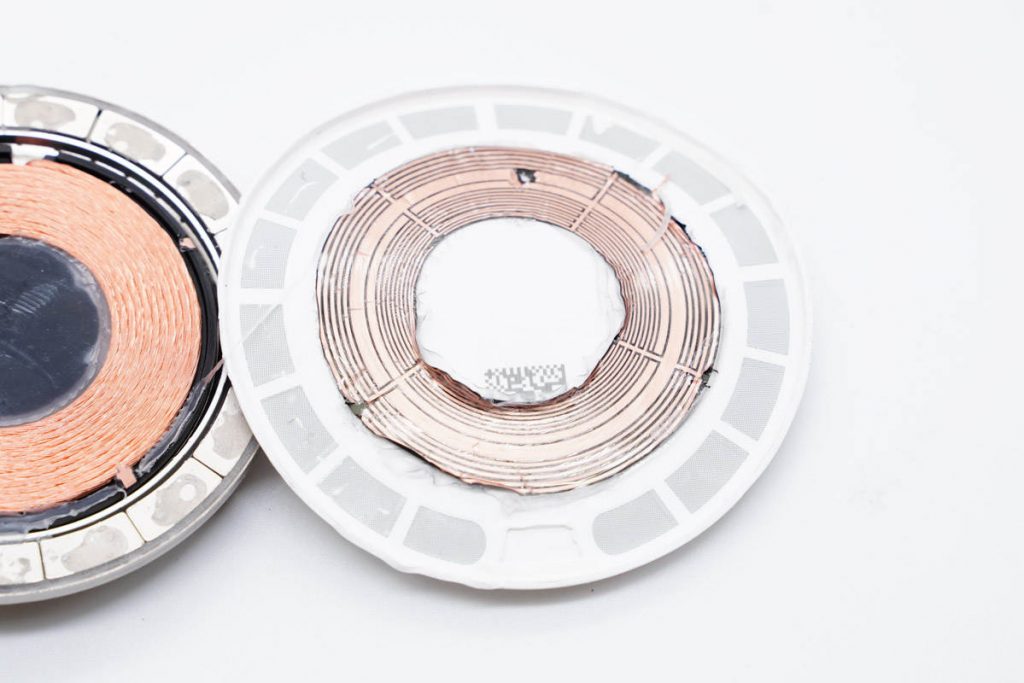 Teardown Report: Belkin MFM Certified Two-in-One 20W Wireless Charger-Chargerlab