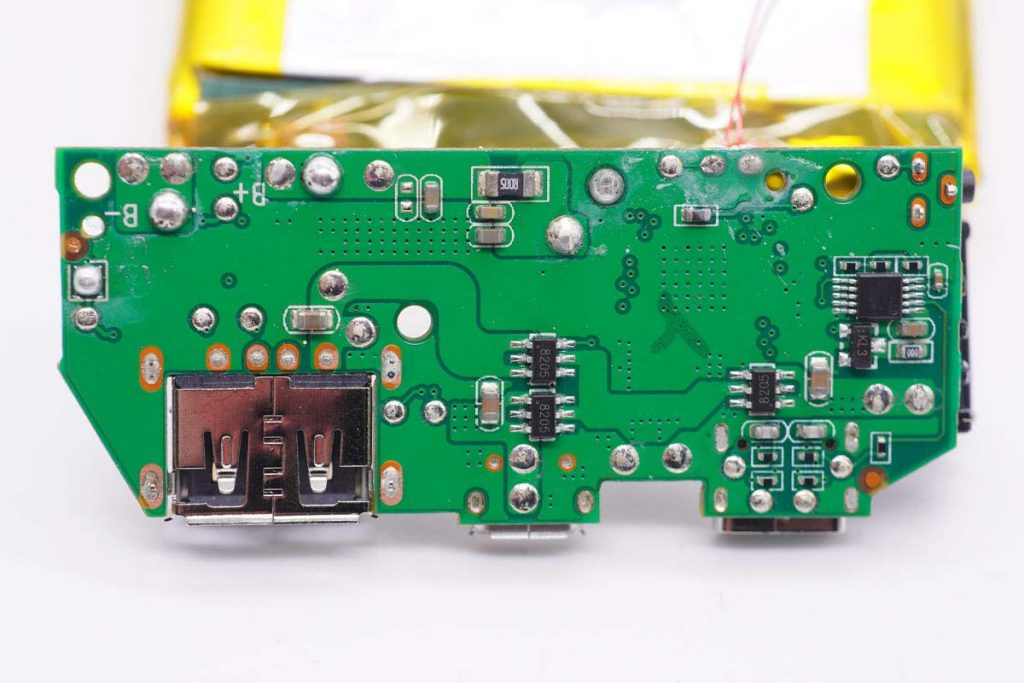 Teardown Report: RAVPower 10000mAh Power Bank, Supporting 18W Fast Charging-Chargerlab