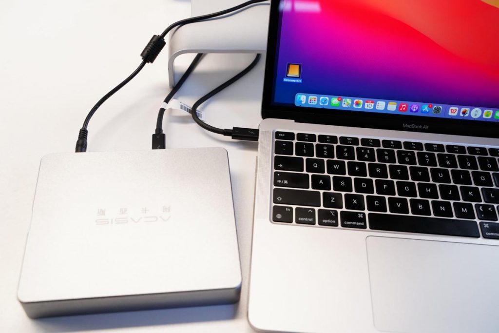 Review of ACASIS Thunderbolt 3 SSD Docking Station, Support Up to 32 TB External Storage-Chargerlab