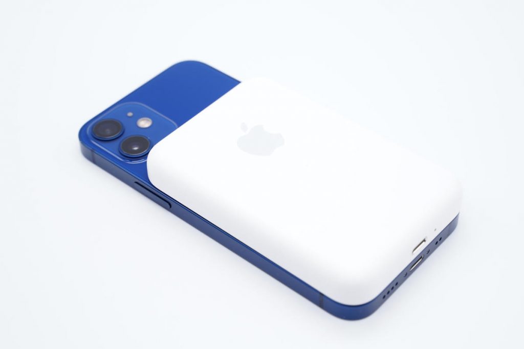 Latest Teardown of Apple MagSafe Battery Pack for iPhone 12 Series-Chargerlab