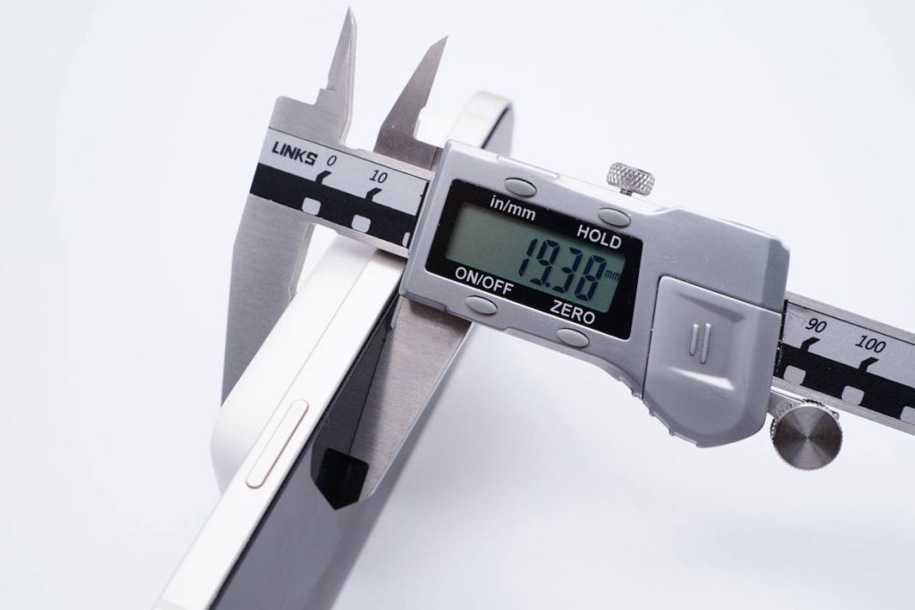Latest Teardown of Apple MagSafe Battery Pack for iPhone 12 Series-Chargerlab