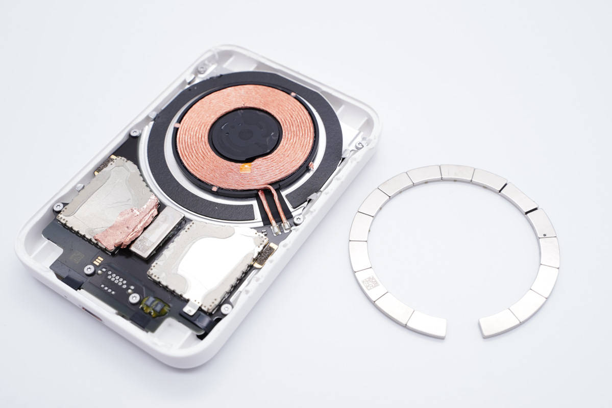 Latest Teardown of Apple MagSafe Battery Pack for iPhone 12 Series