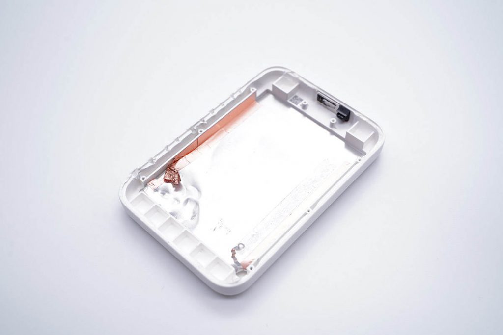 Latest Teardown of Apple MagSafe Battery Pack for iPhone 12 Series-Chargerlab
