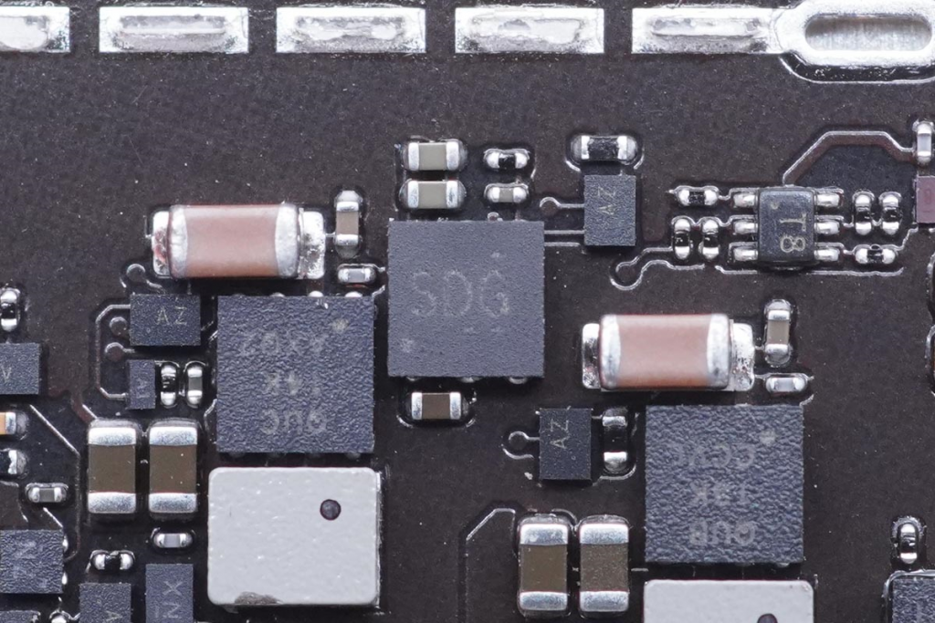 Latest Teardown of Apple MagSafe Battery Pack for iPhone 12 Series-Chargerlab