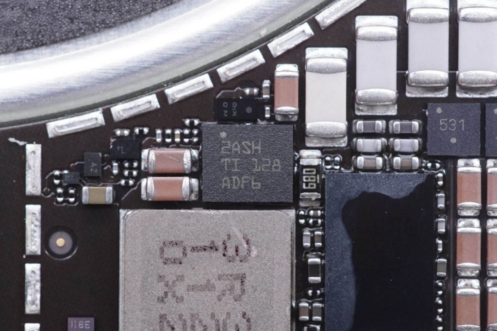 Latest Teardown of Apple MagSafe Battery Pack for iPhone 12 Series-Chargerlab