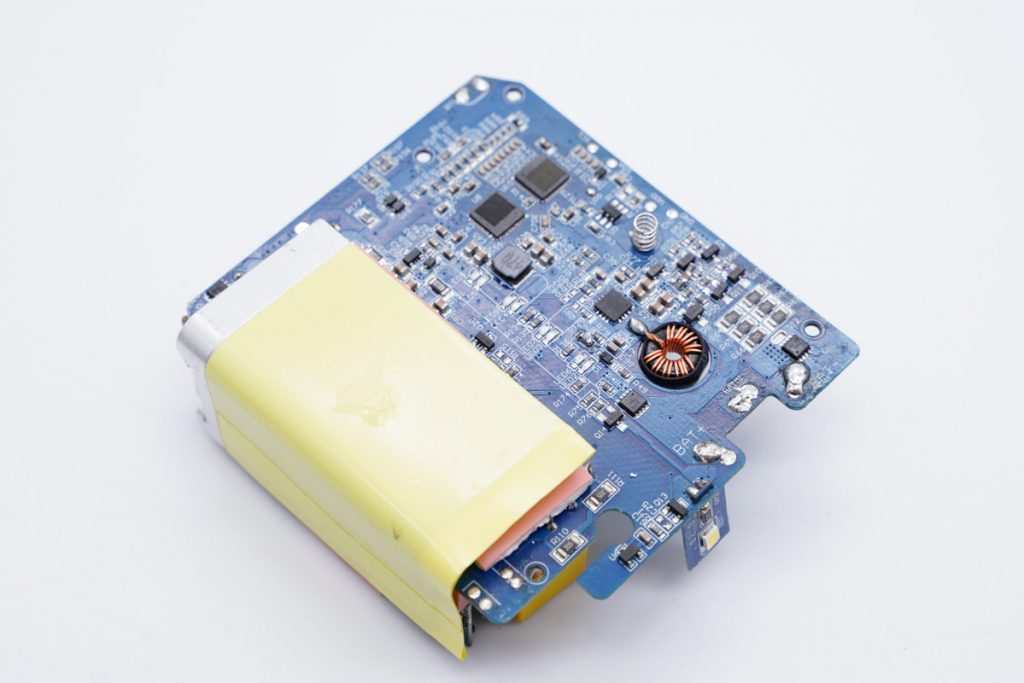Teardown of L Lab Two-in-one 60W GaN Fast Charger With 10000mAh Power Bank-Chargerlab
