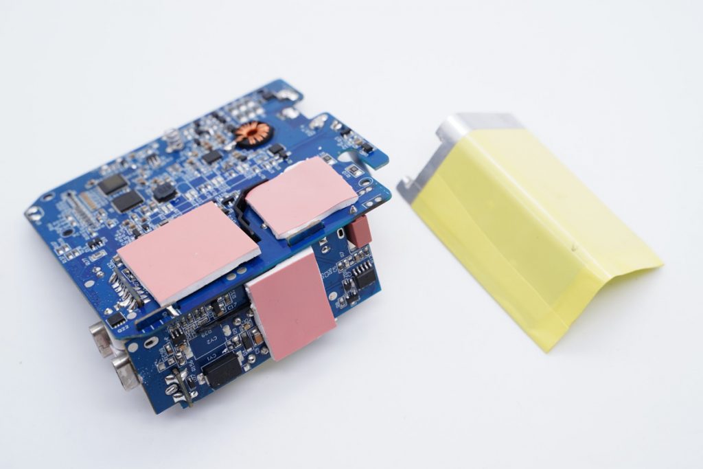 Teardown of L Lab Two-in-one 60W GaN Fast Charger With 10000mAh Power Bank-Chargerlab