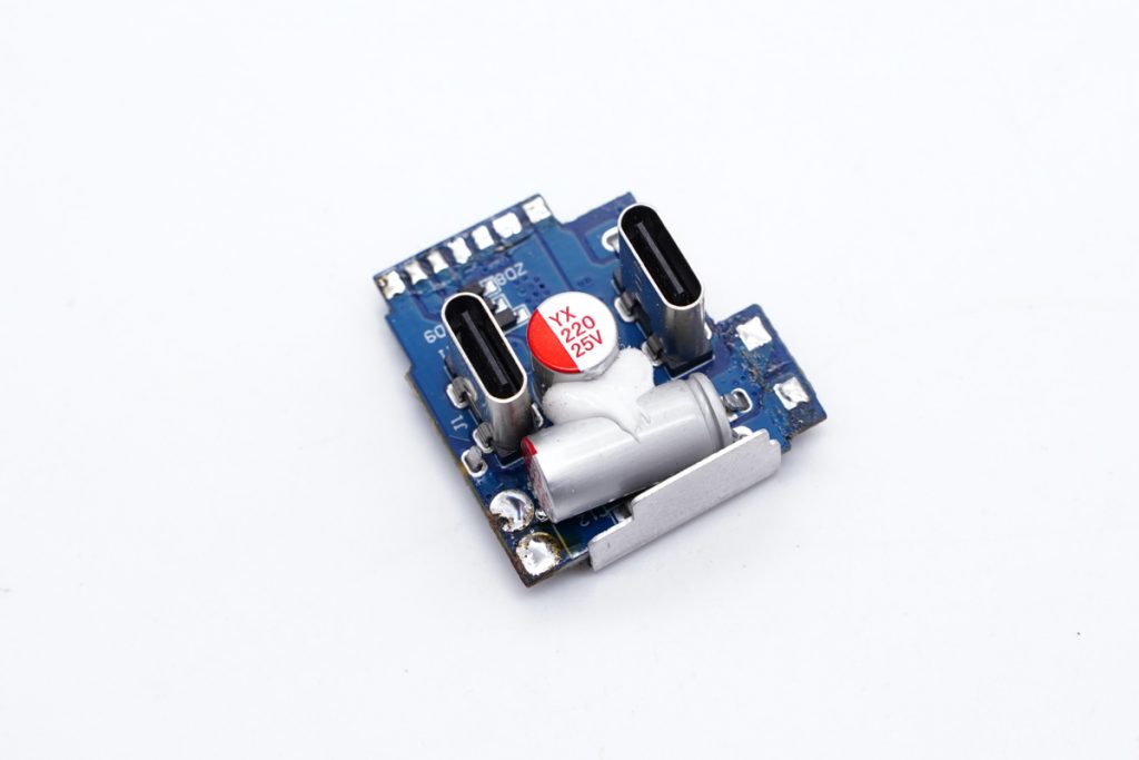 Teardown of L Lab Two-in-one 60W GaN Fast Charger With 10000mAh Power Bank-Chargerlab