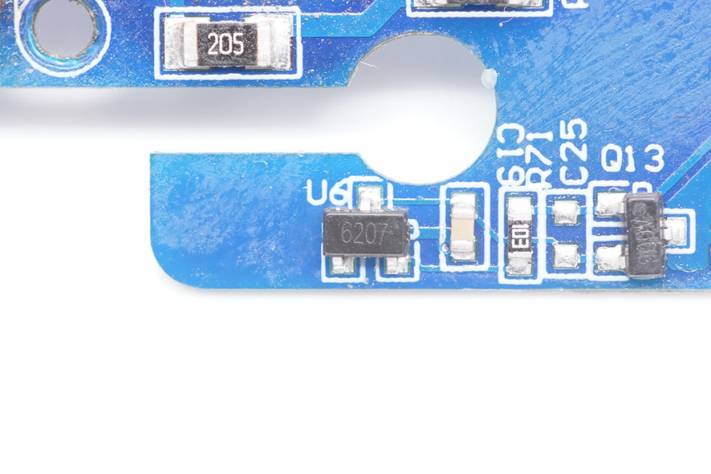 Teardown of L Lab Two-in-one 60W GaN Fast Charger With 10000mAh Power Bank-Chargerlab