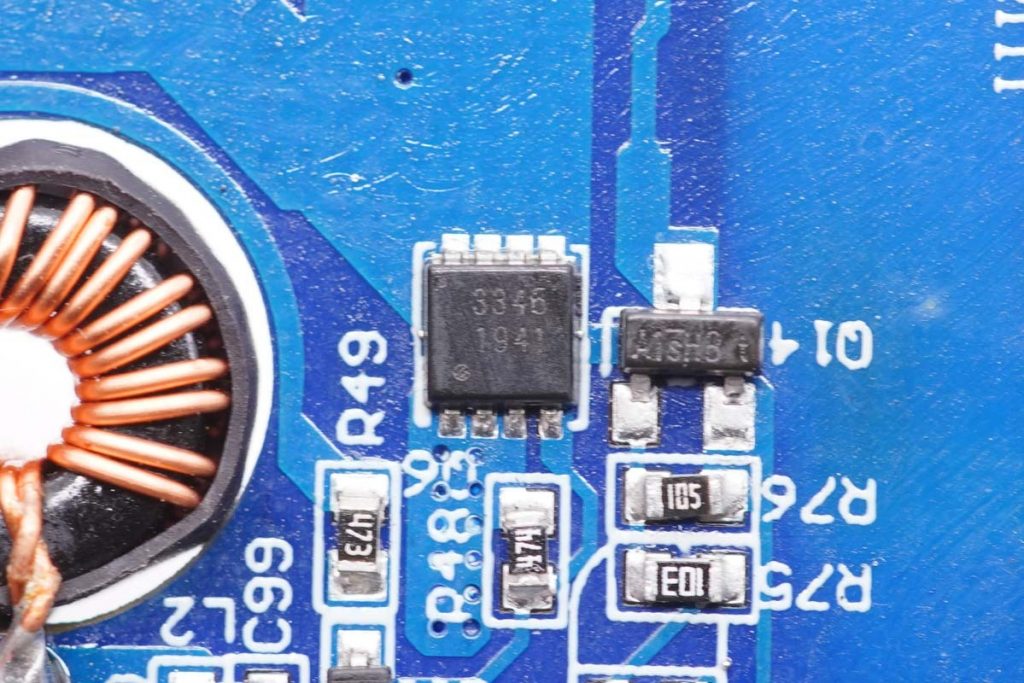 Teardown of L Lab Two-in-one 60W GaN Fast Charger With 10000mAh Power Bank-Chargerlab